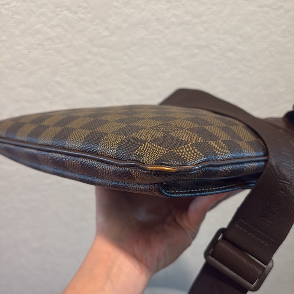 Louis Vuitton Melville LV Crossbody Brown Damier Bag - Picture 11 of 15